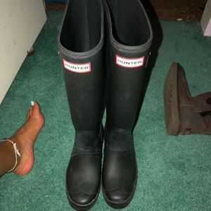 Good Condition Hunter Rain Boots